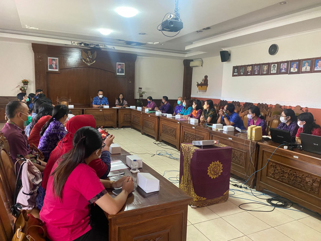 MONITORING DAN EVALUASI PROGRAM JAMINAN KESEHATAN NASIONAL